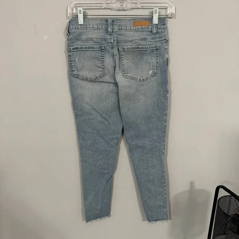 Justice Girls PLUS Size Distressed Skinny Jeans Girls Size 10 PLUS Light Wash